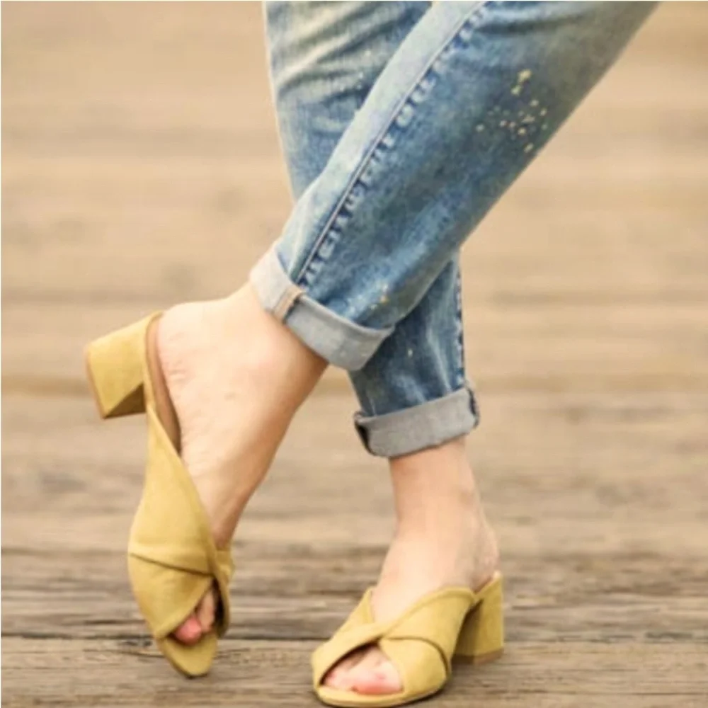 50%off w❤️ Cabi Marigold Mules - Style 6018 sz 7 S16 - Picture 2 of 10